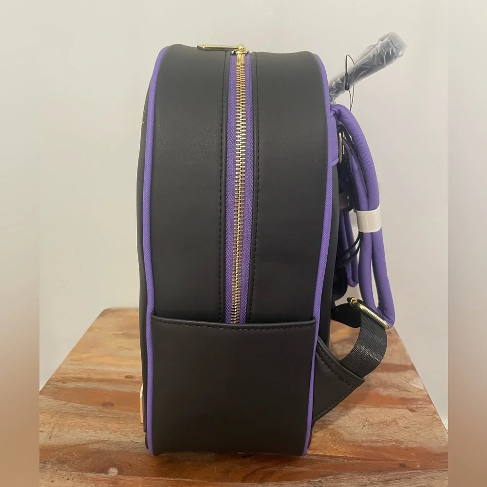 NWT Disney’s Snow White and the seven Dwarfs Evil Queen Backpack
